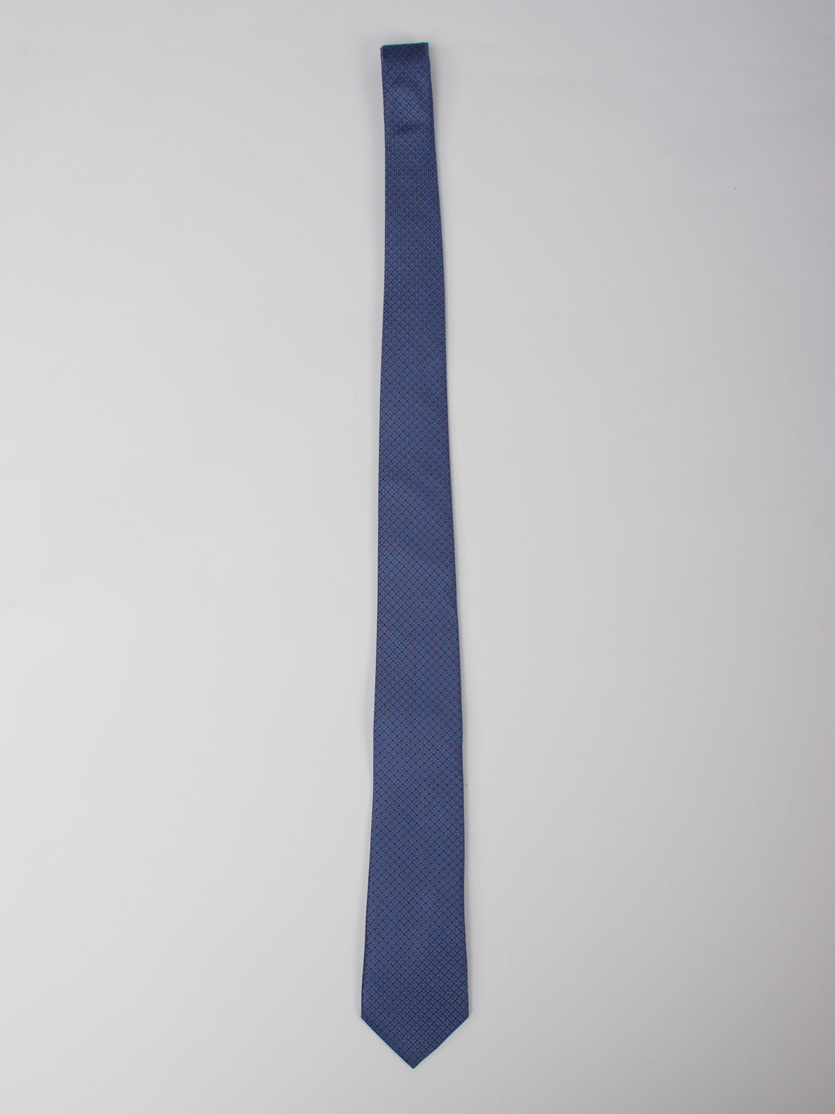 Silk tie with microprint