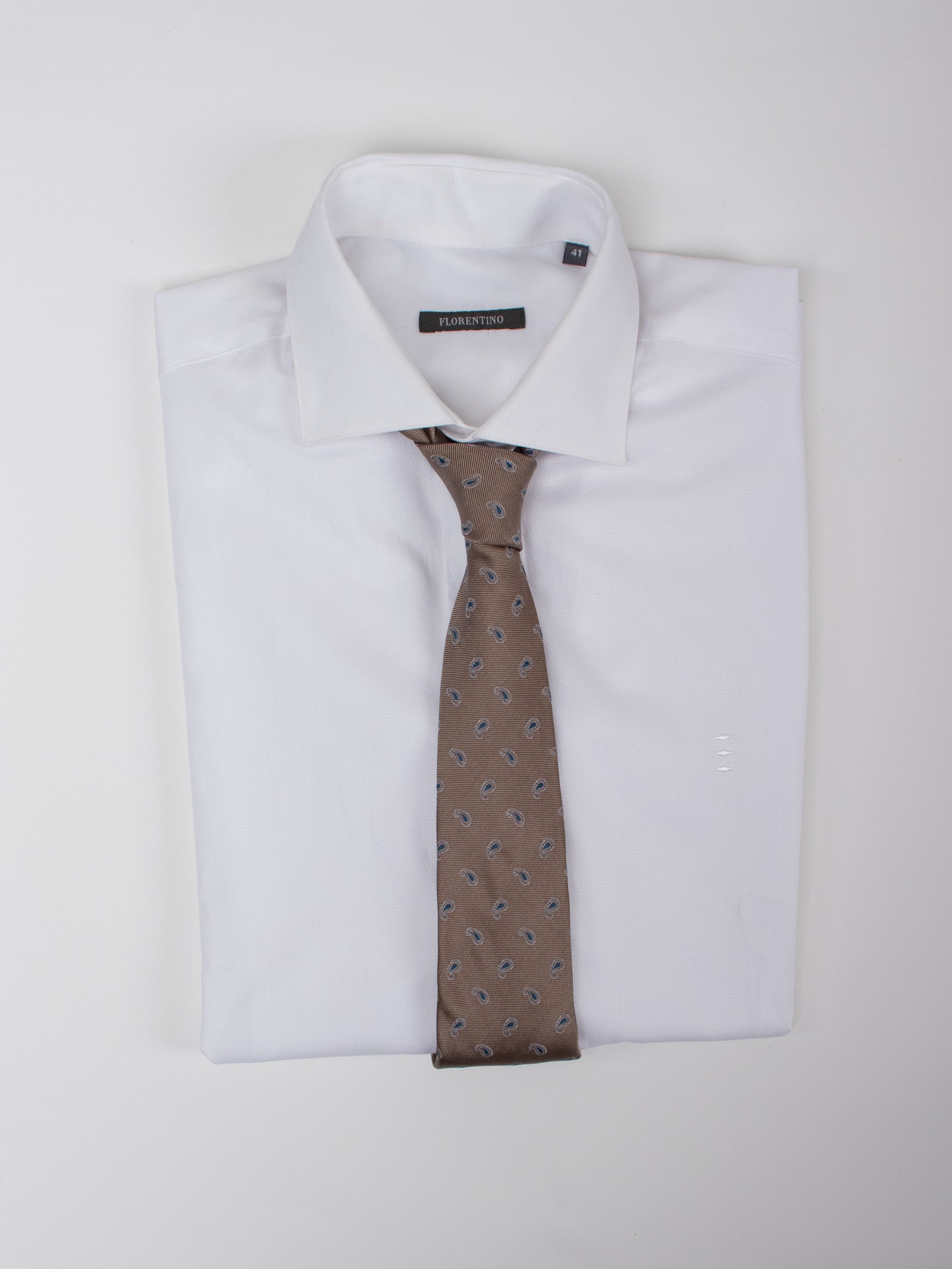 Corbata seda motivo paisley