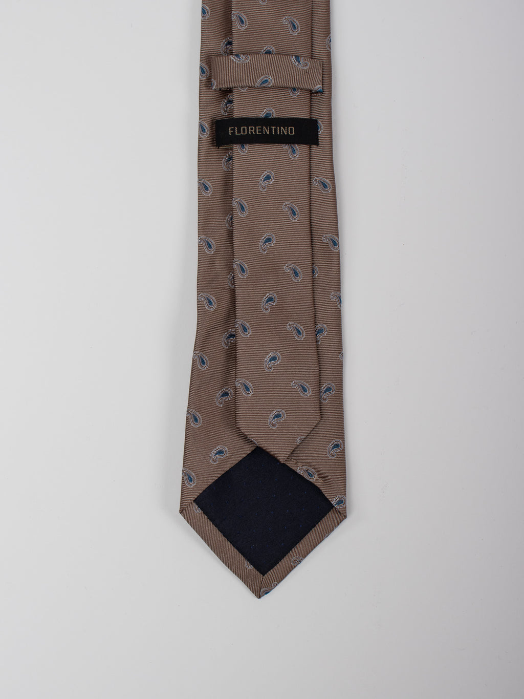 Corbata seda motivo paisley