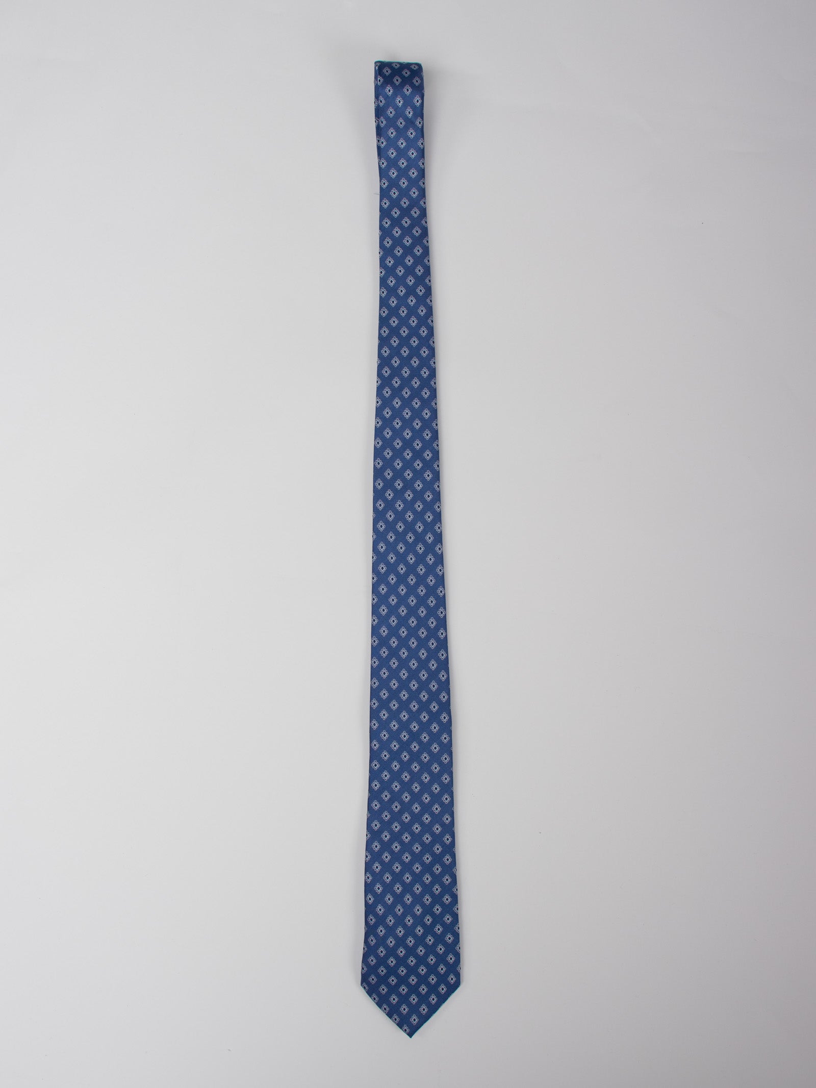 Corbata seda motivos geométricos