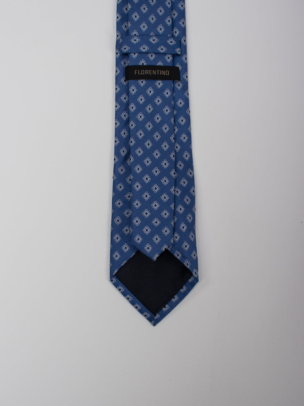Corbata seda motivos geométricos