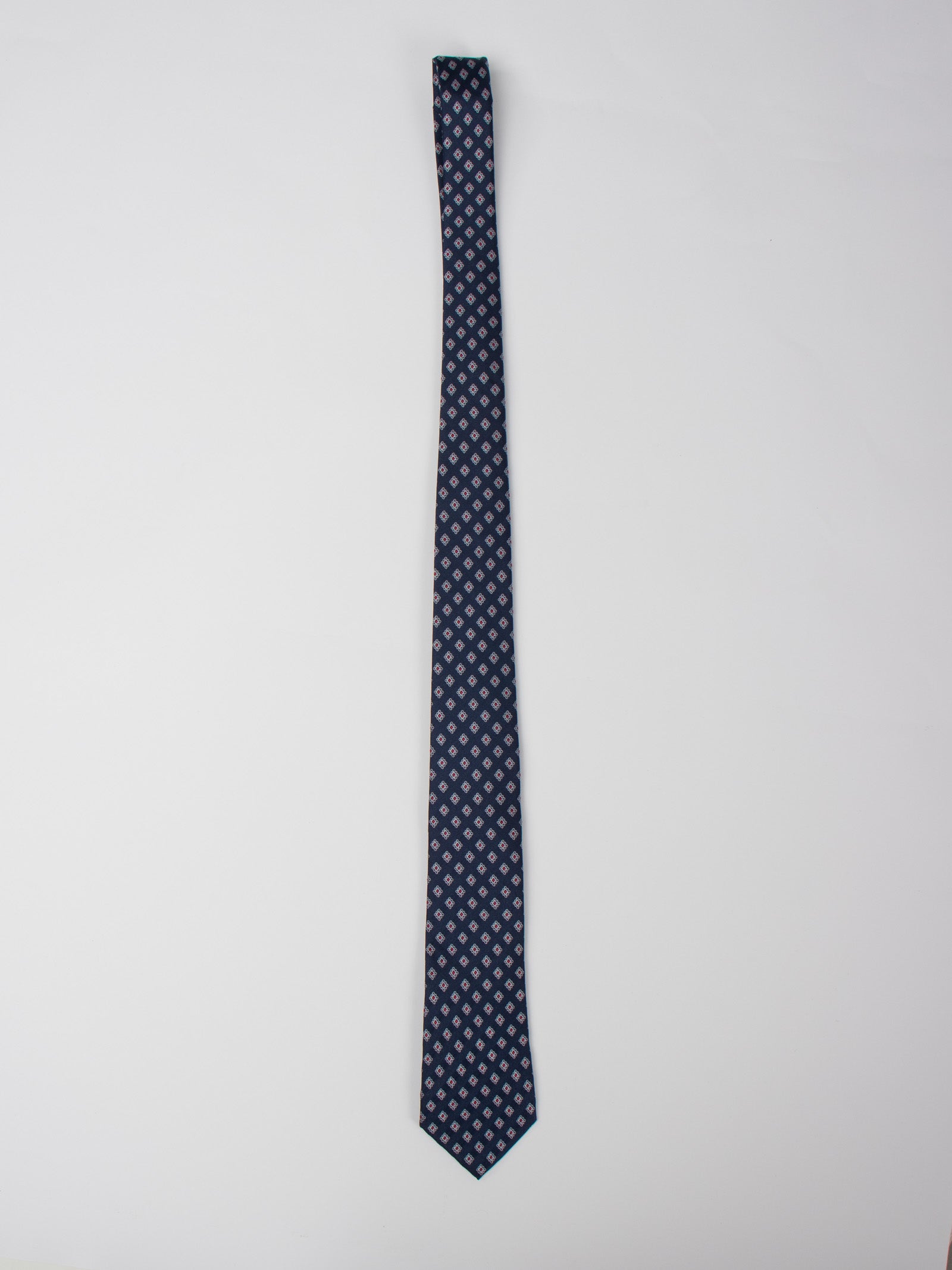 Corbata seda motivos geométricos