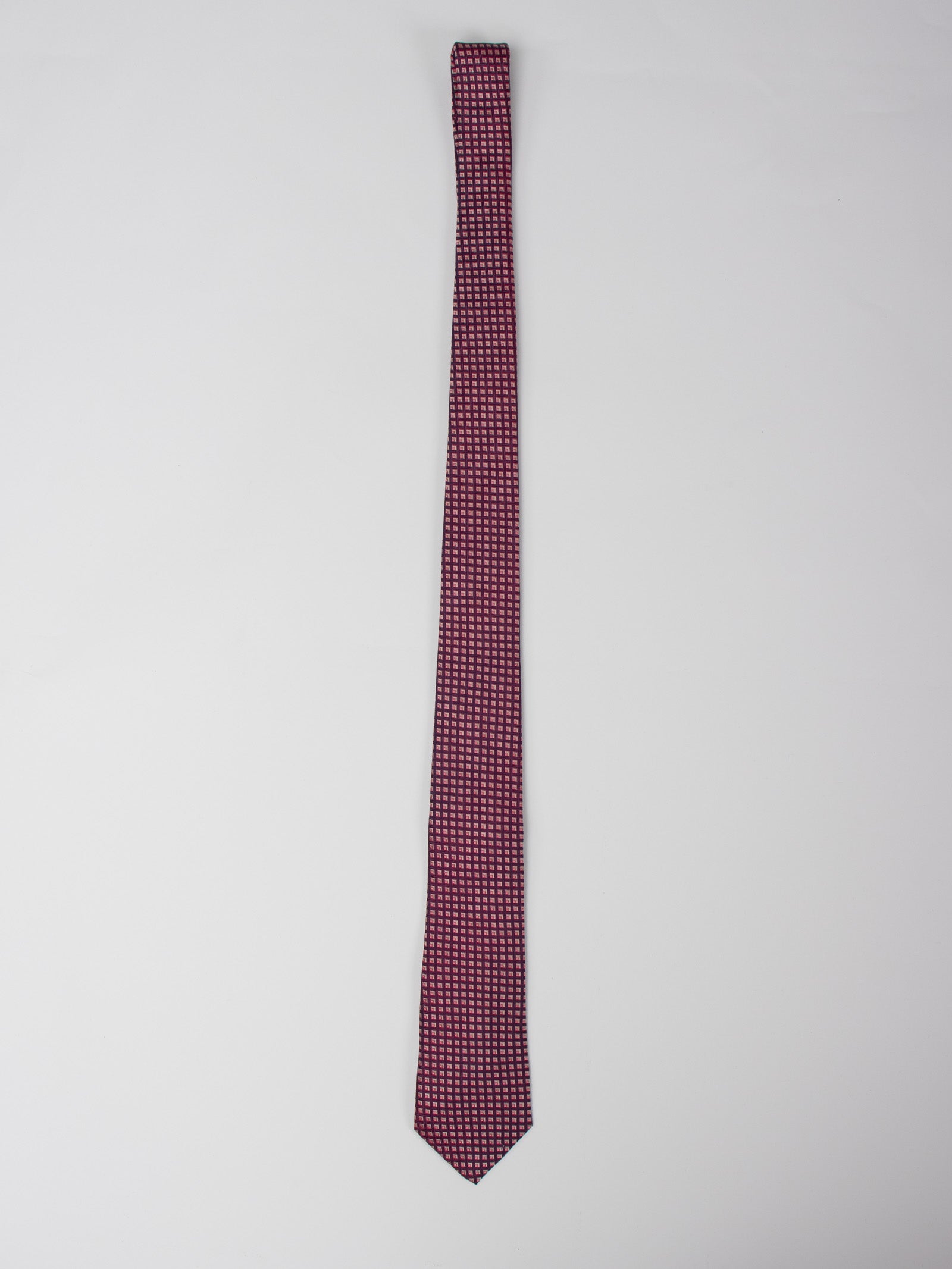 Corbata seda motivos geométricos