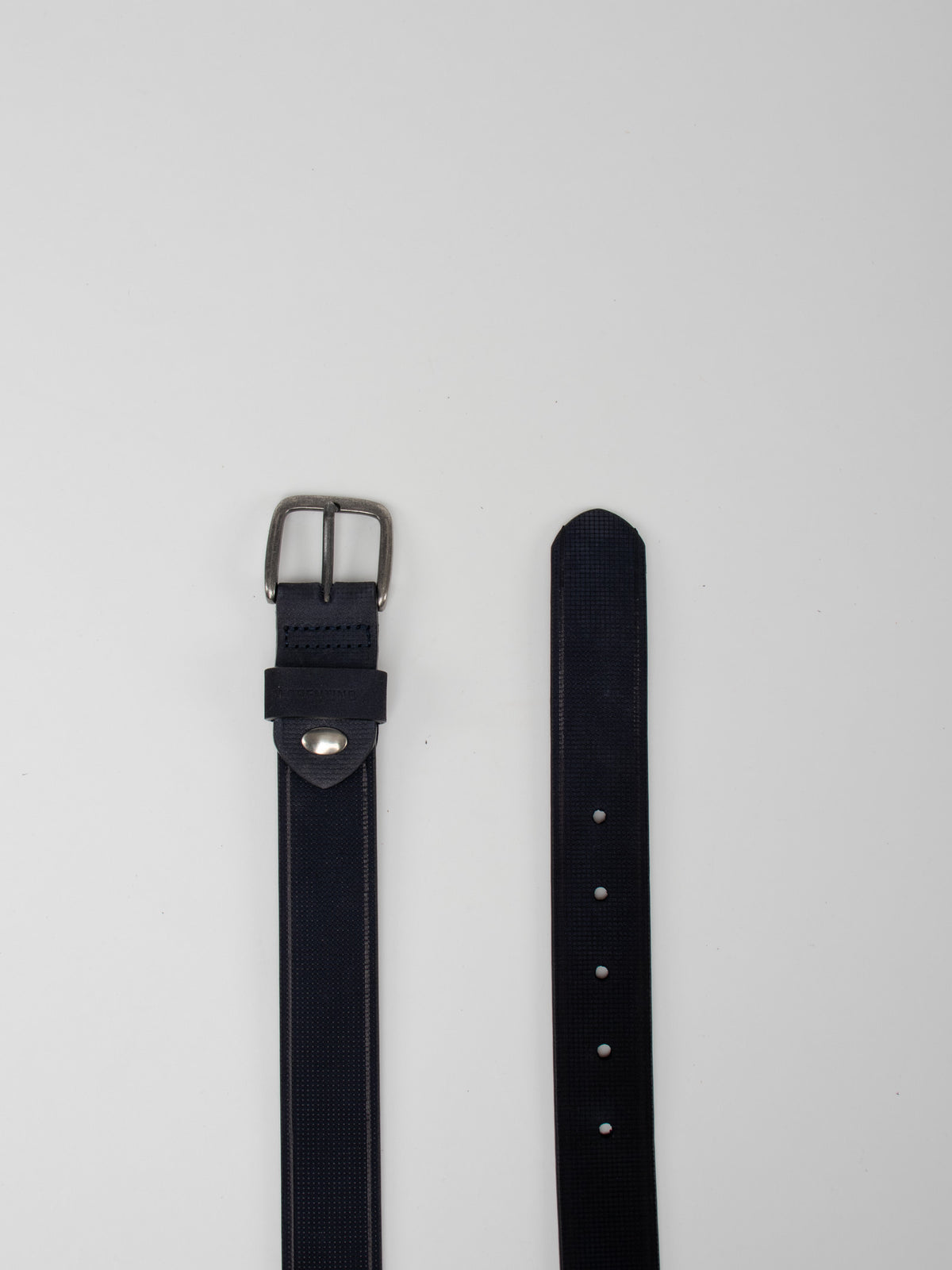 Embossed leather belt