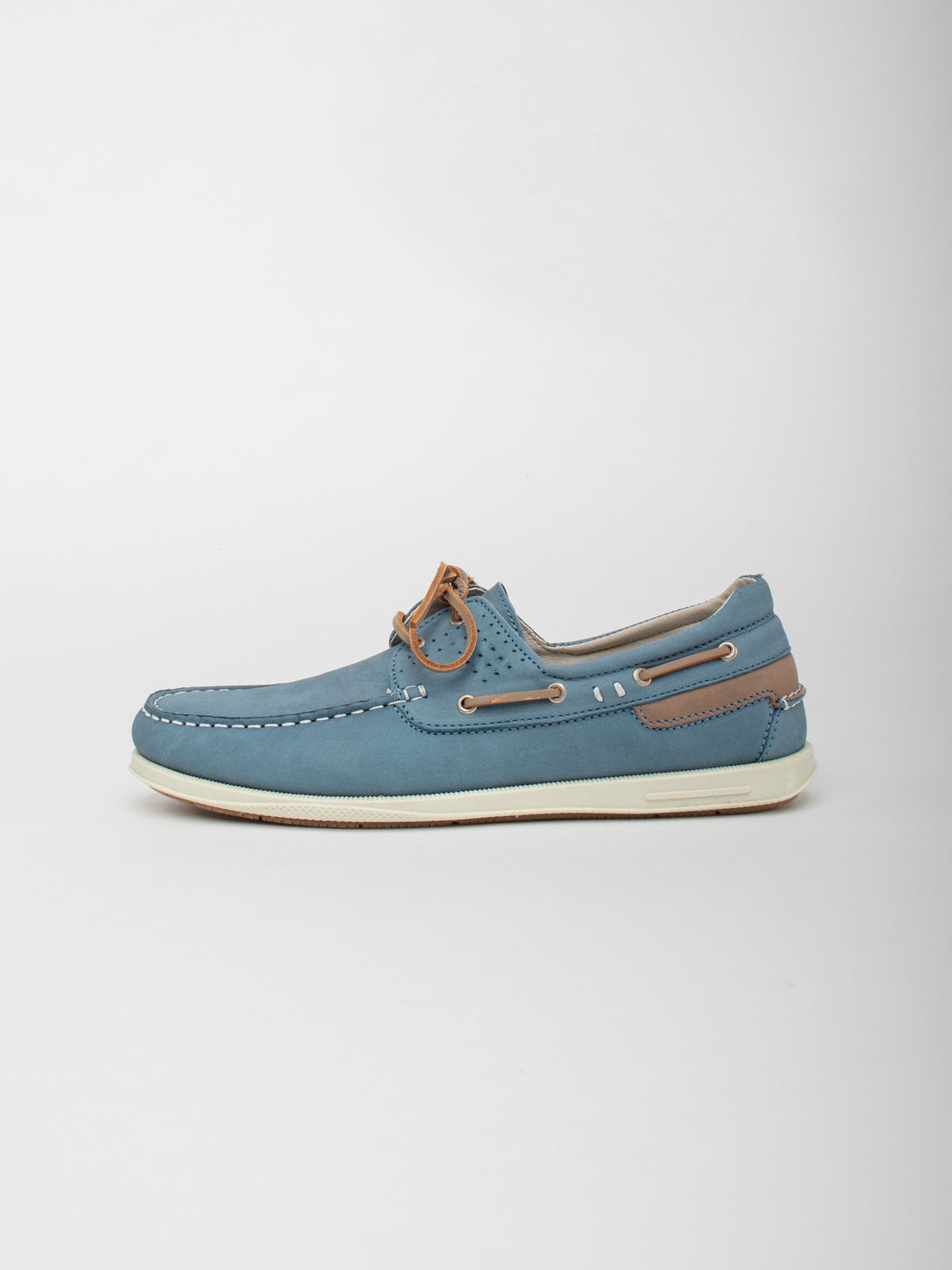 Nubuck leather boat shoes