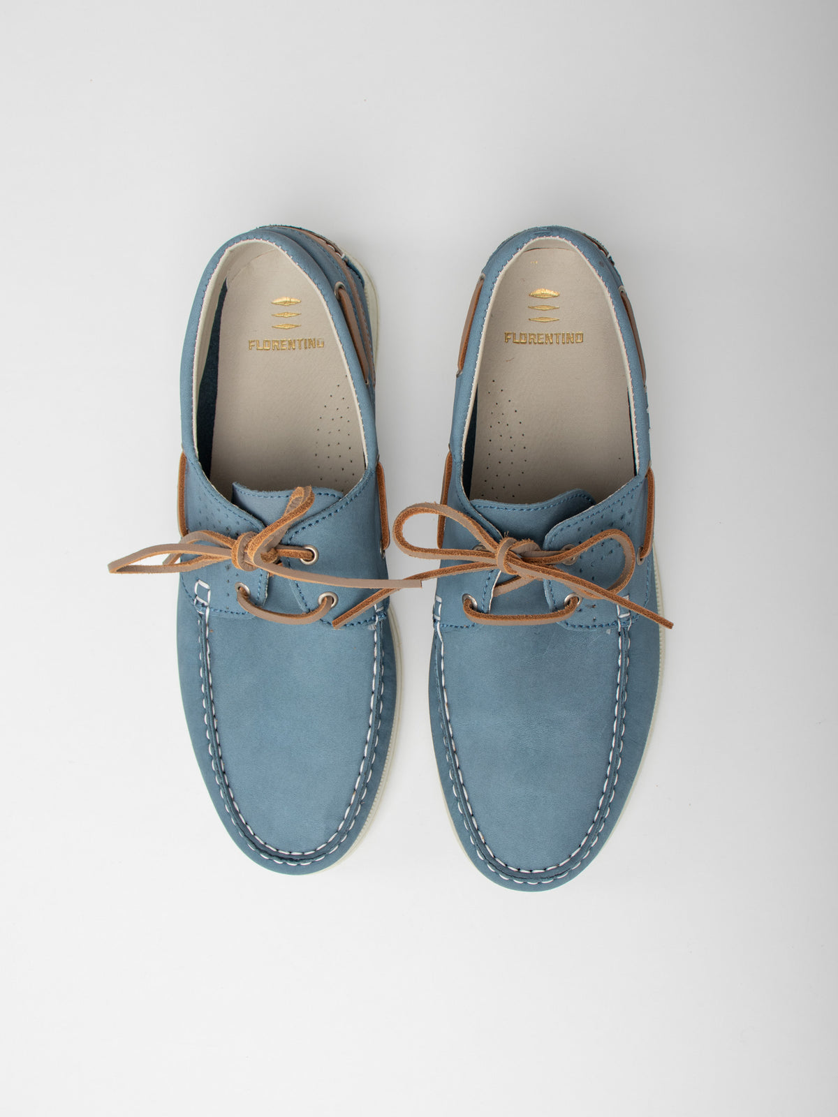 Nubuck leather boat shoes