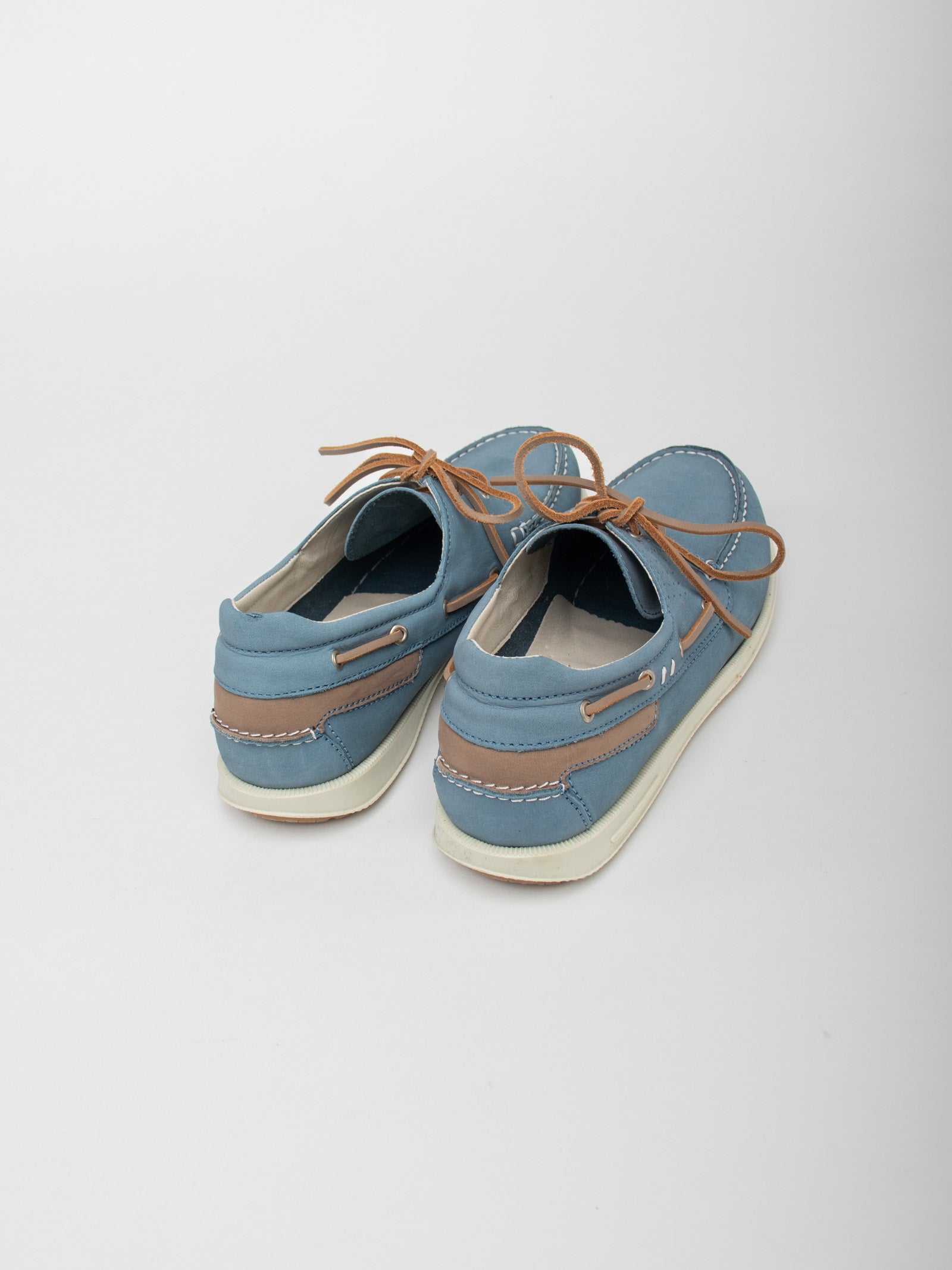 Zapato naútico nobuck
