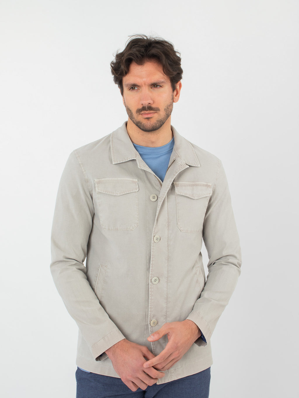 Chaqueta estructura detalle bolsillos