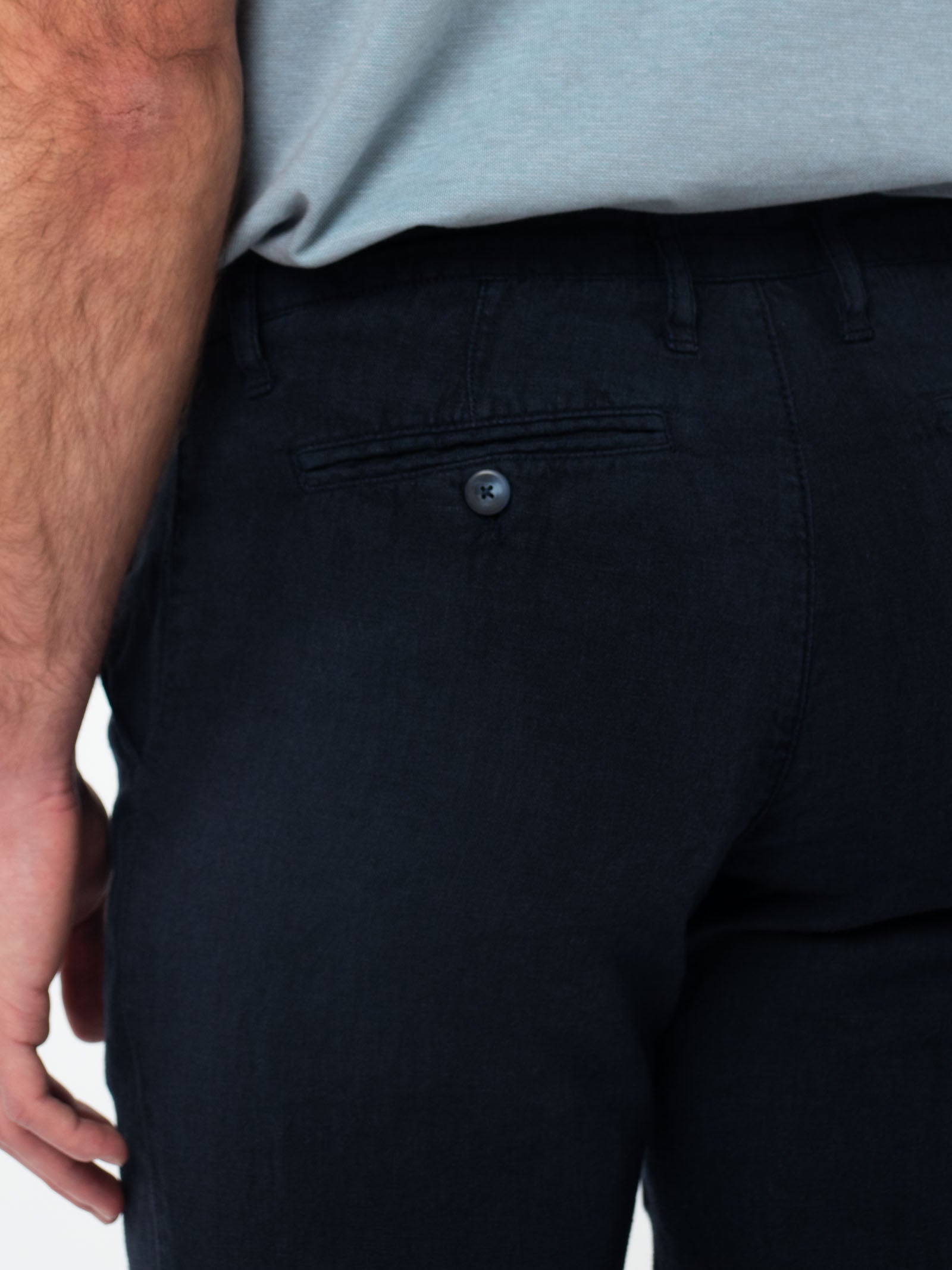 Regular fit linen shorts