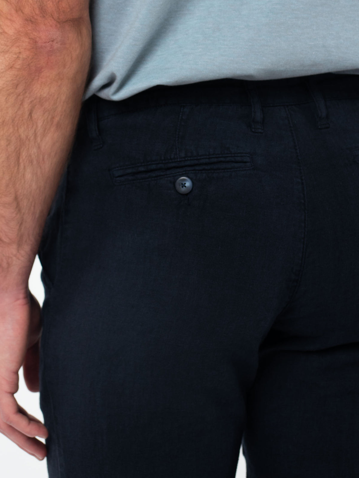 Regular fit linen shorts