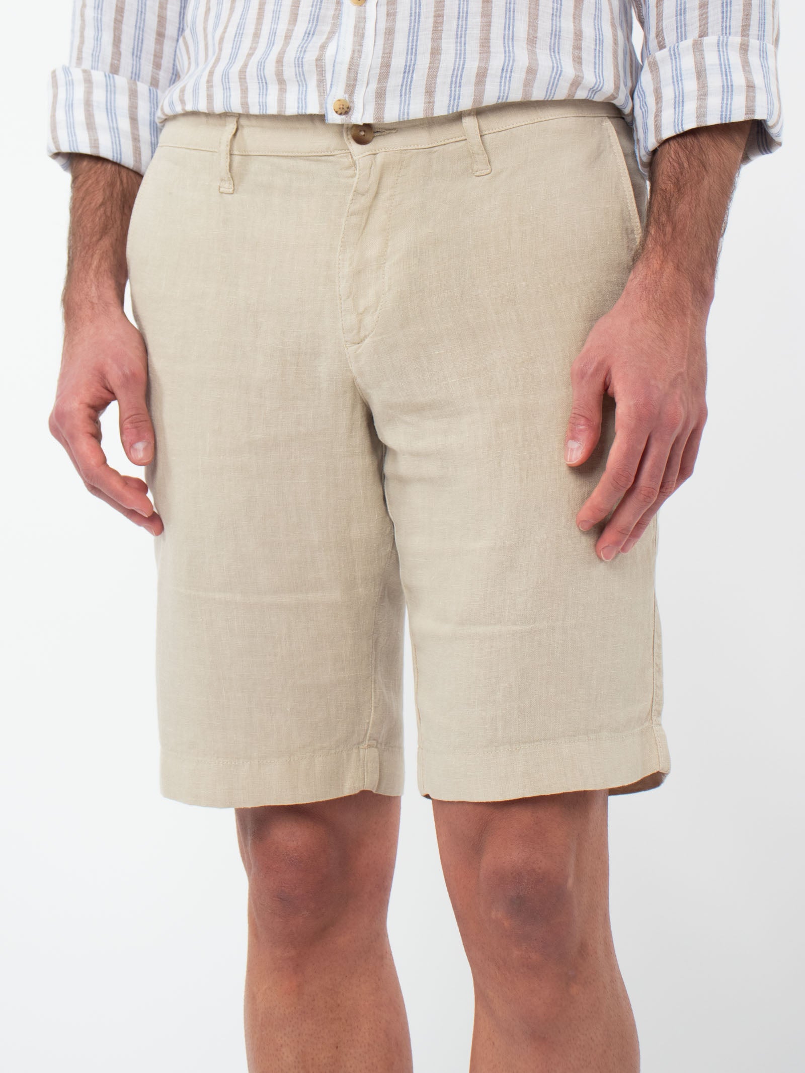 Regular fit linen shorts