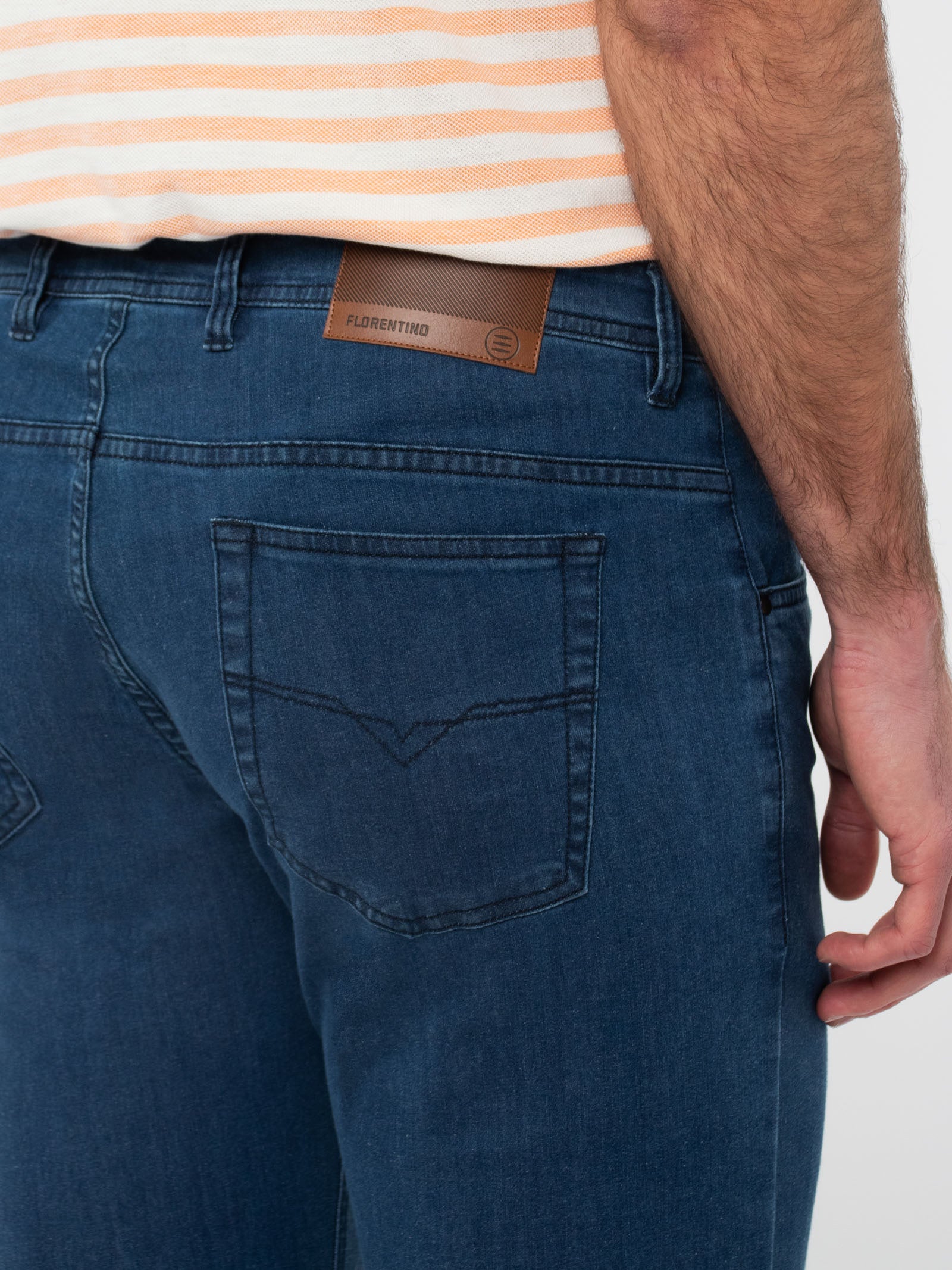 Pantalón vaquero slim fit acabado bleach