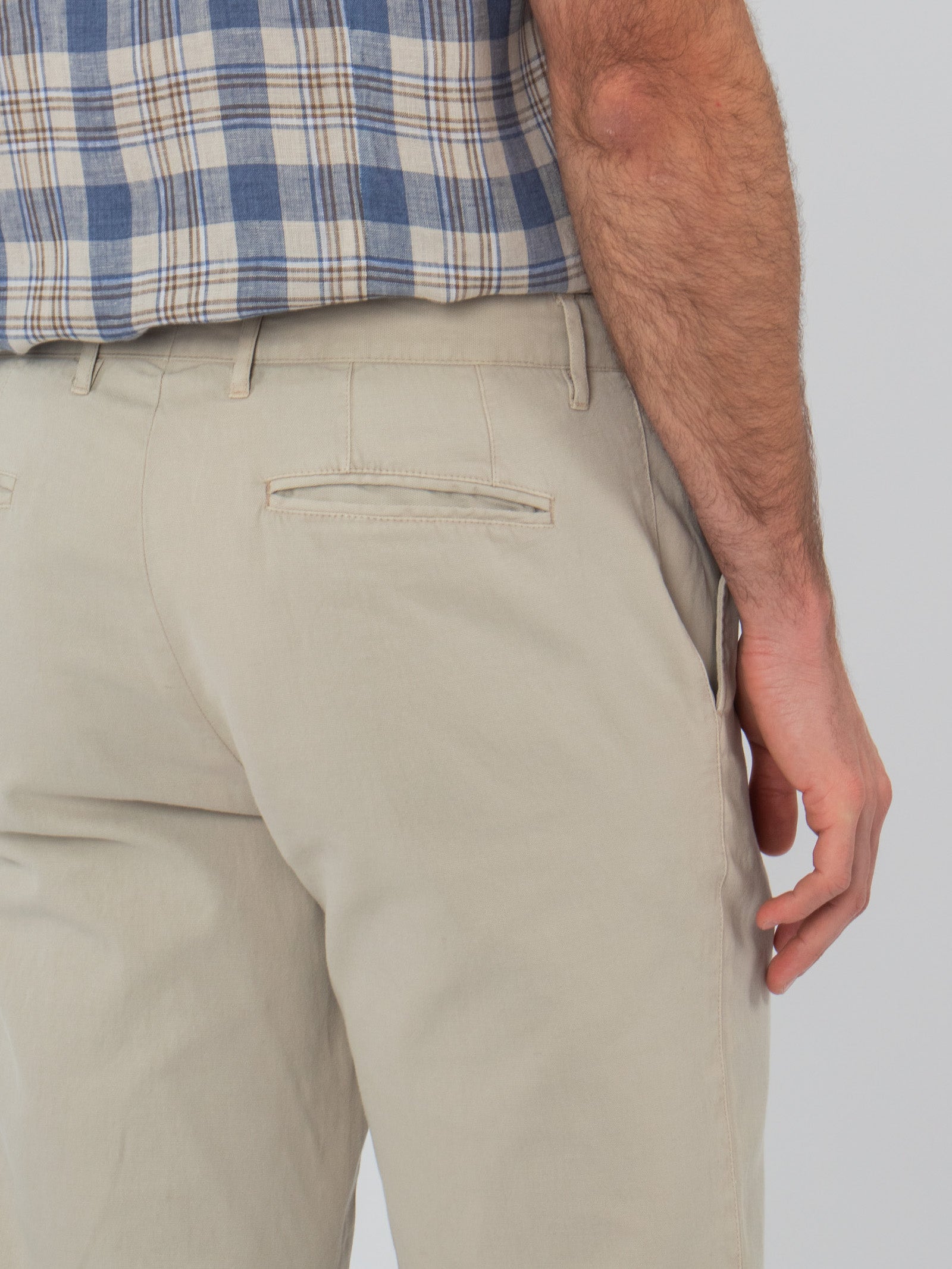 Pantalón chino regular fit