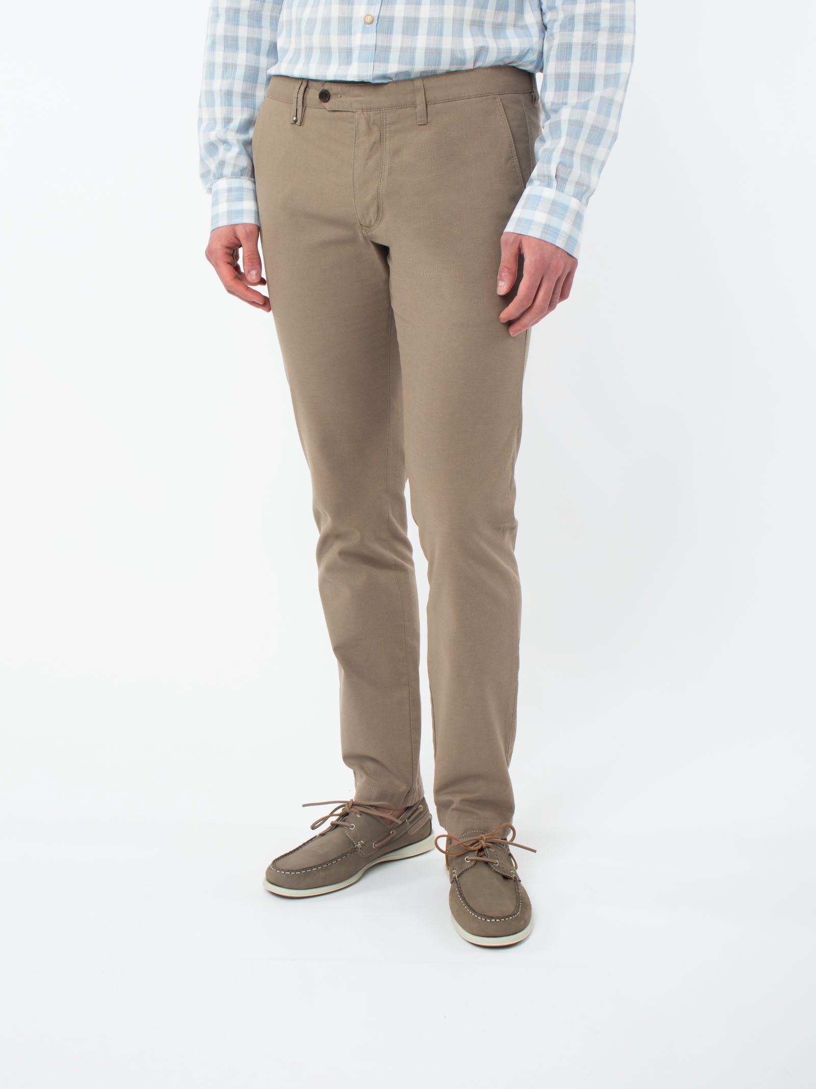 Pantalón chino slim fit texturizado