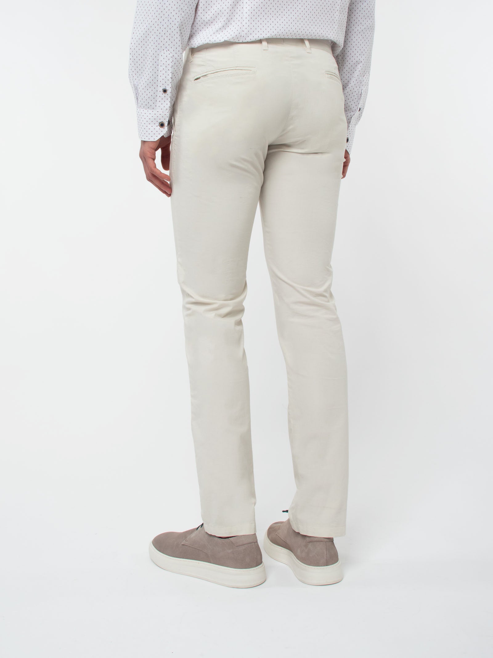 Pantalón chino slim fit