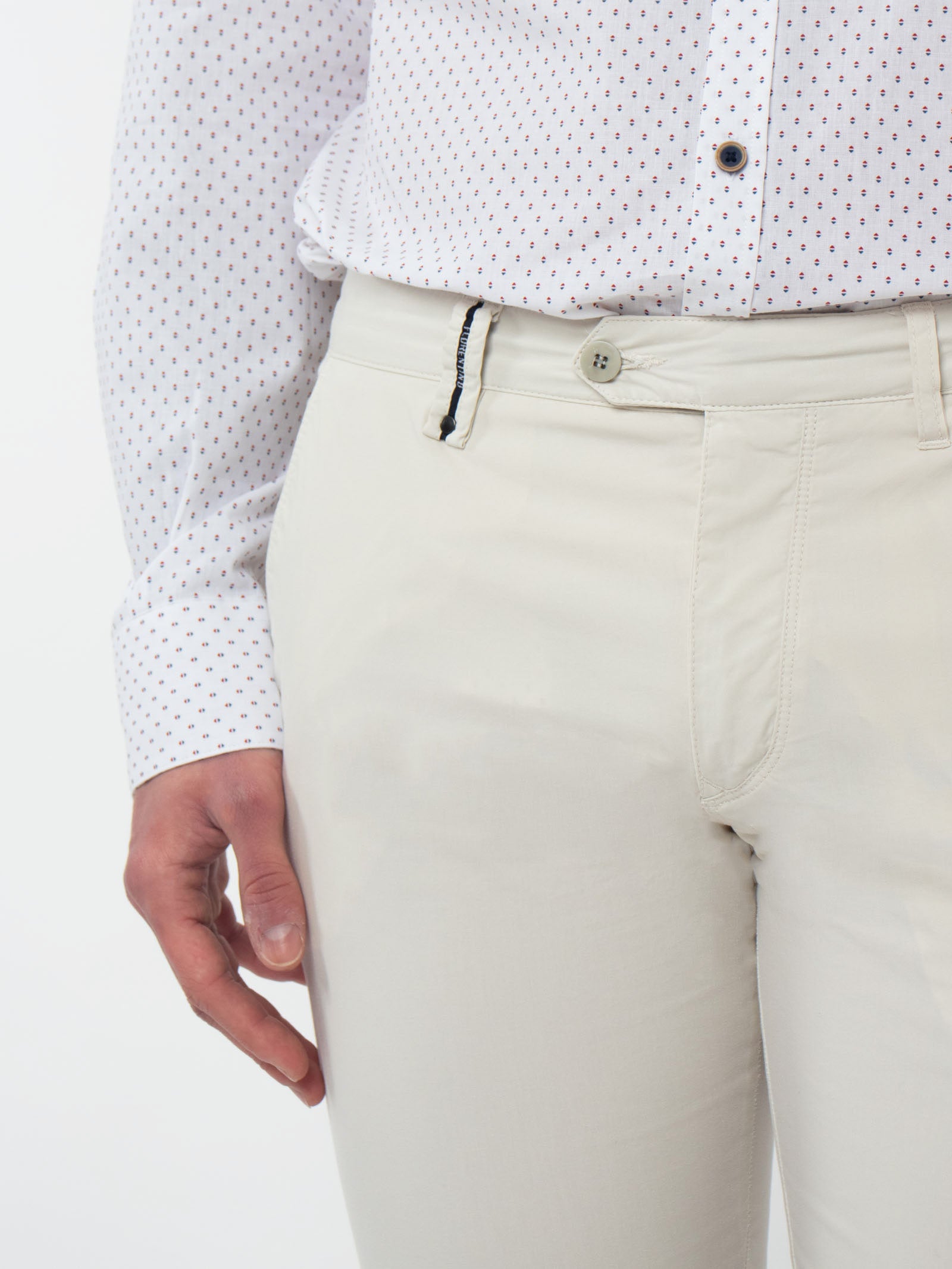 Pantalón chino slim fit