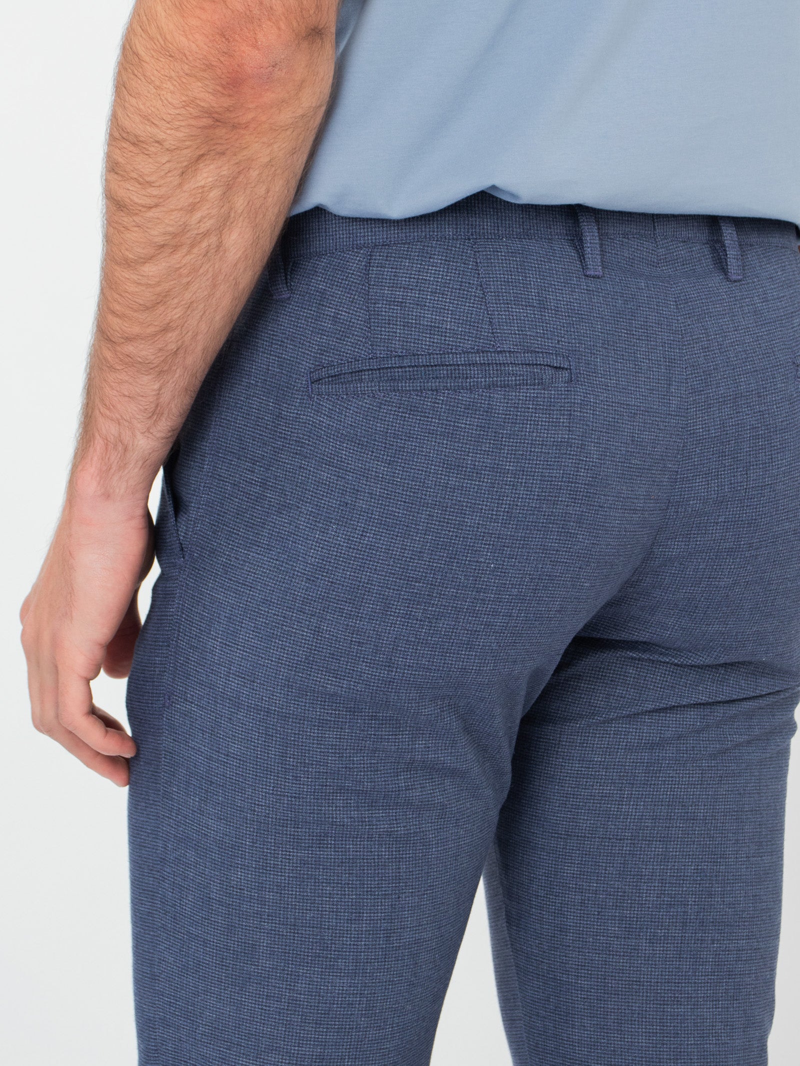 Pantalón chino micro pata de gallo