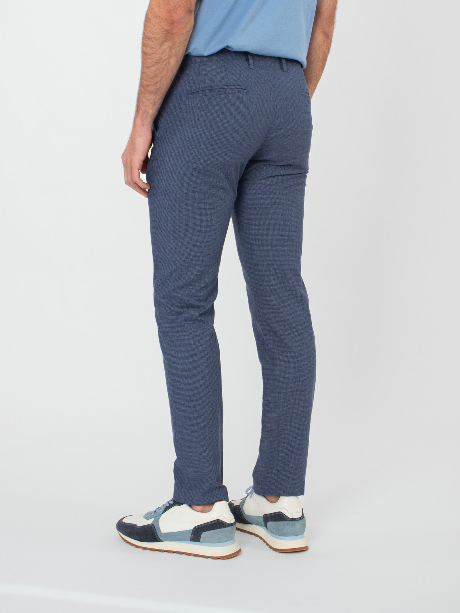 Pantalón chino micro pata de gallo