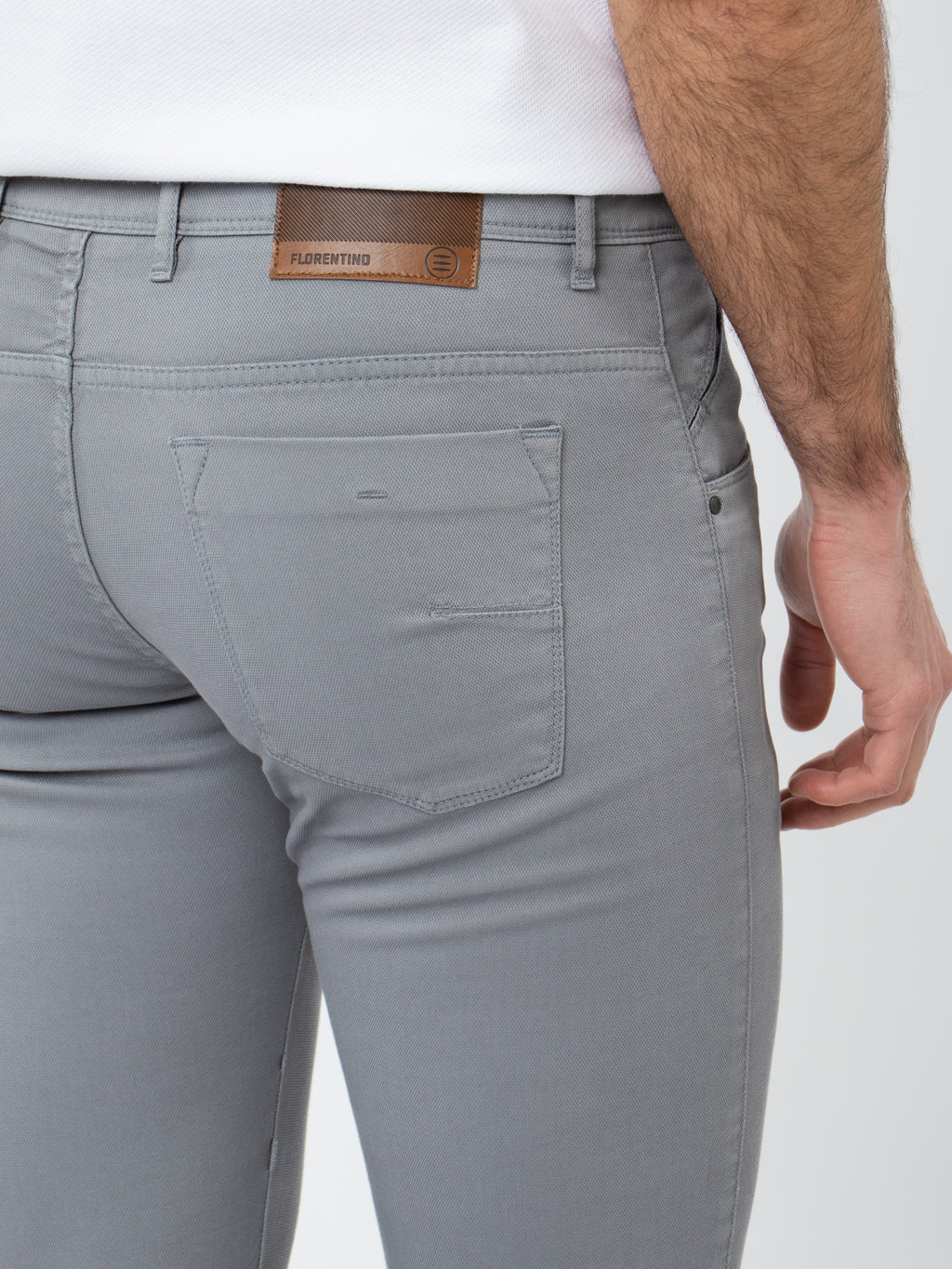 Pantalón tejanero microdibujo