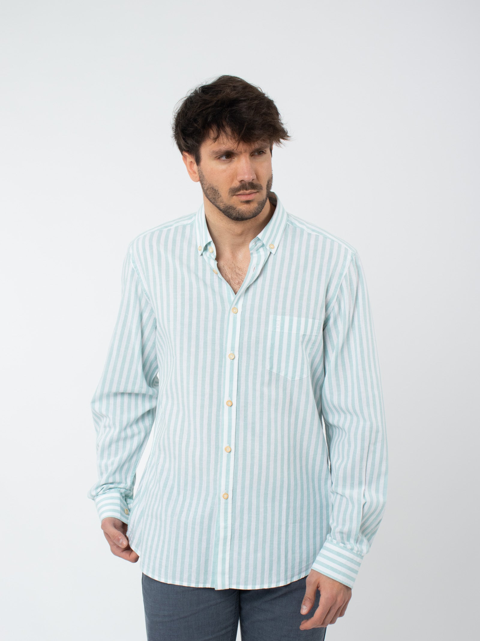 Camisa slim fit rayas
