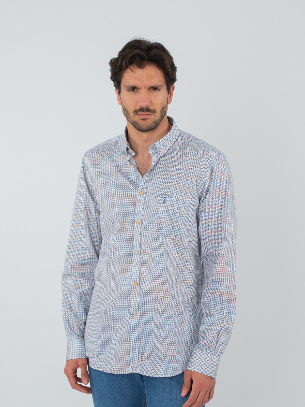 Camisa estampado geométrico slim fit