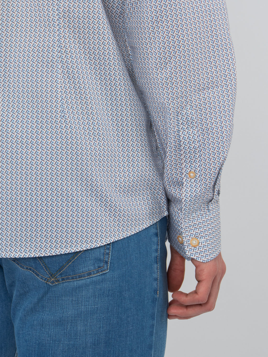 Camisa estampado geométrico slim fit