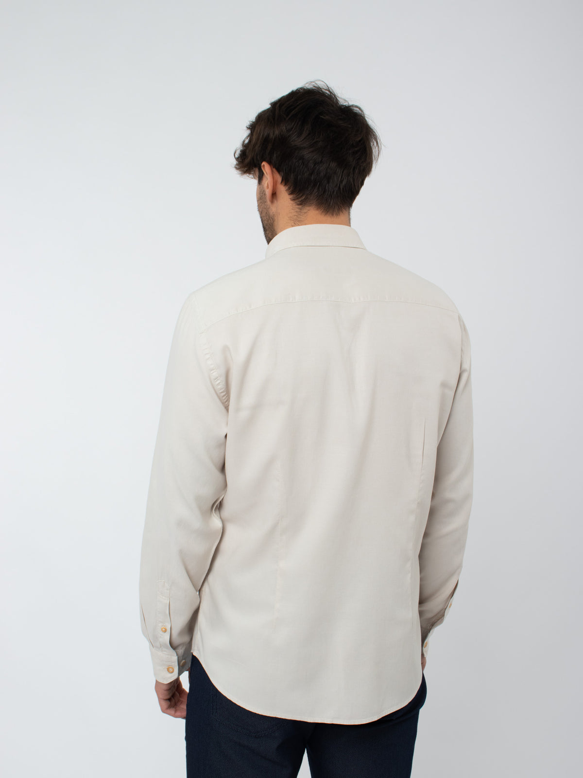 Camisa tintada slim fit