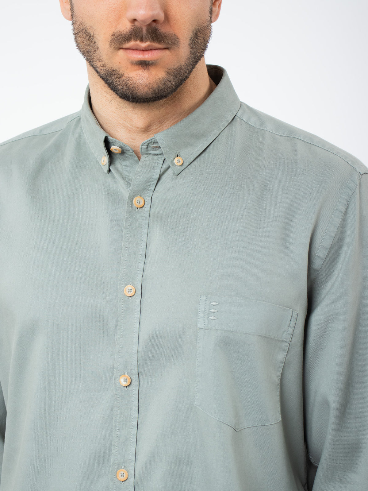 Camisa tintada slim fit