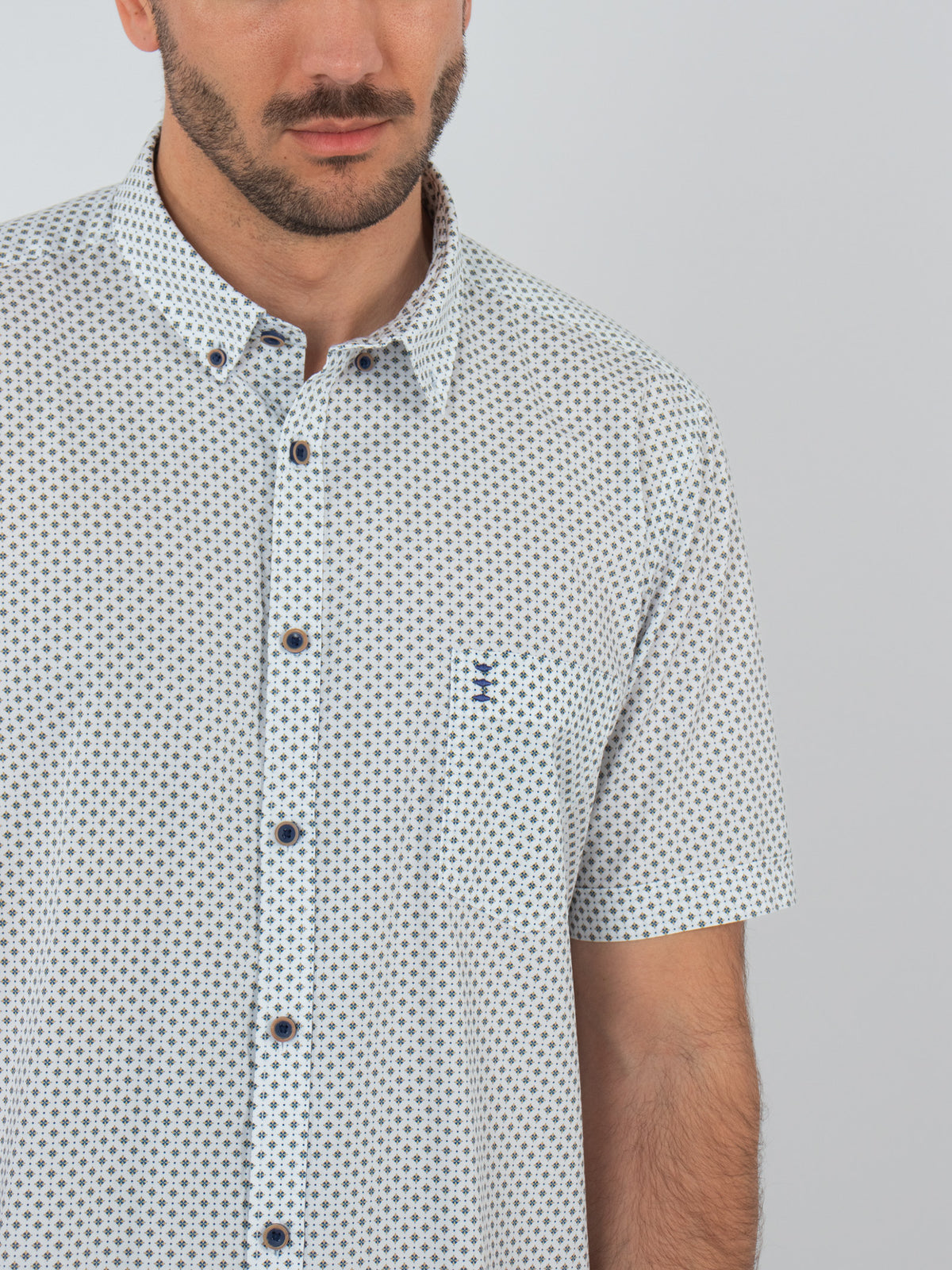 Geometric print shirt