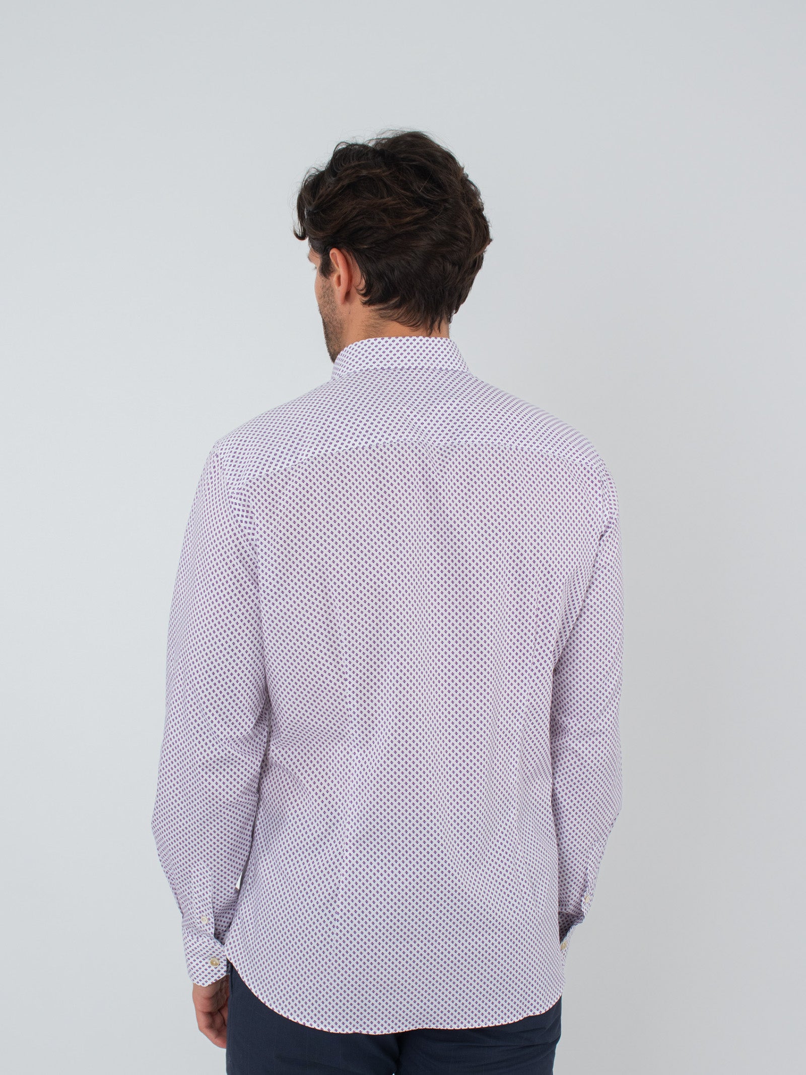 Camisa slim fit estampada