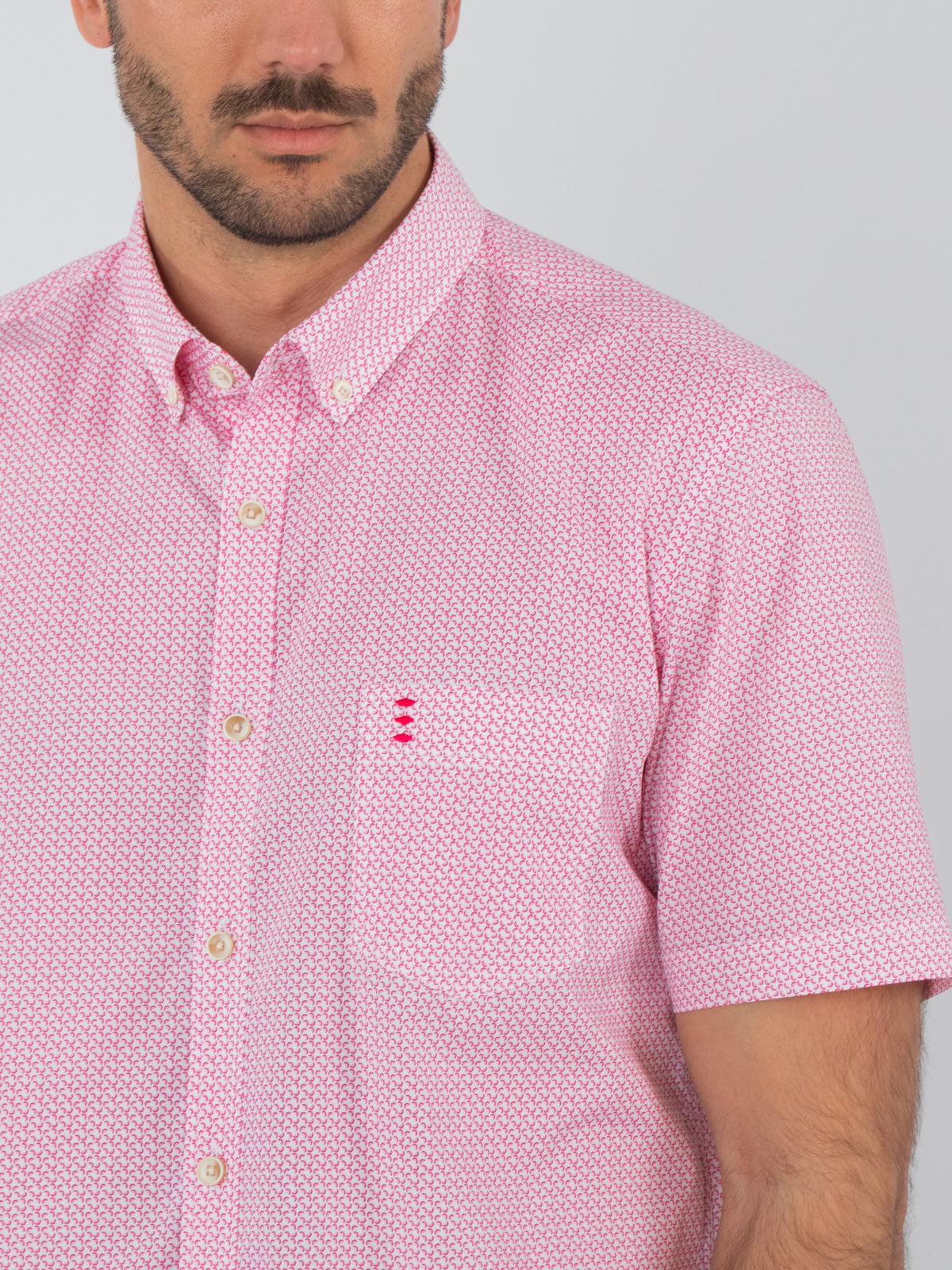 Camisa estampada manga corta