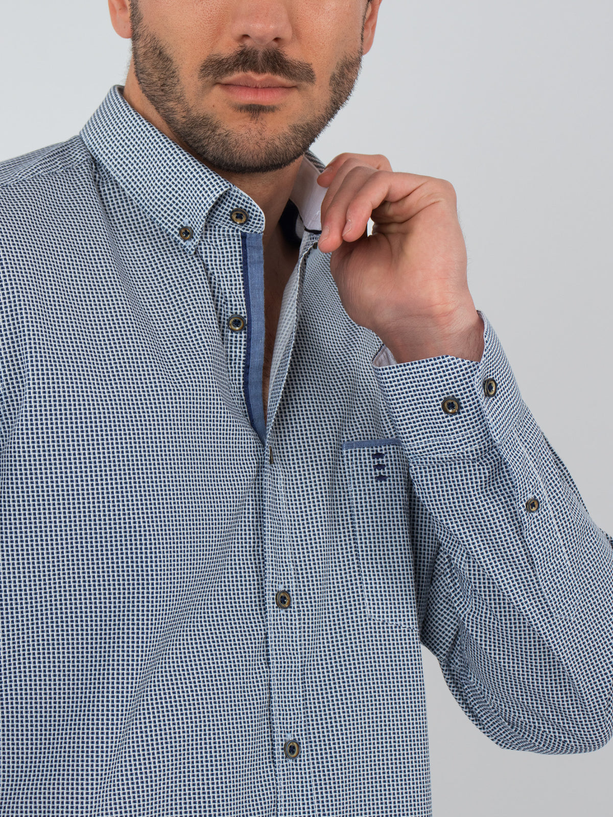 Slim fit printed shirt with contrasts