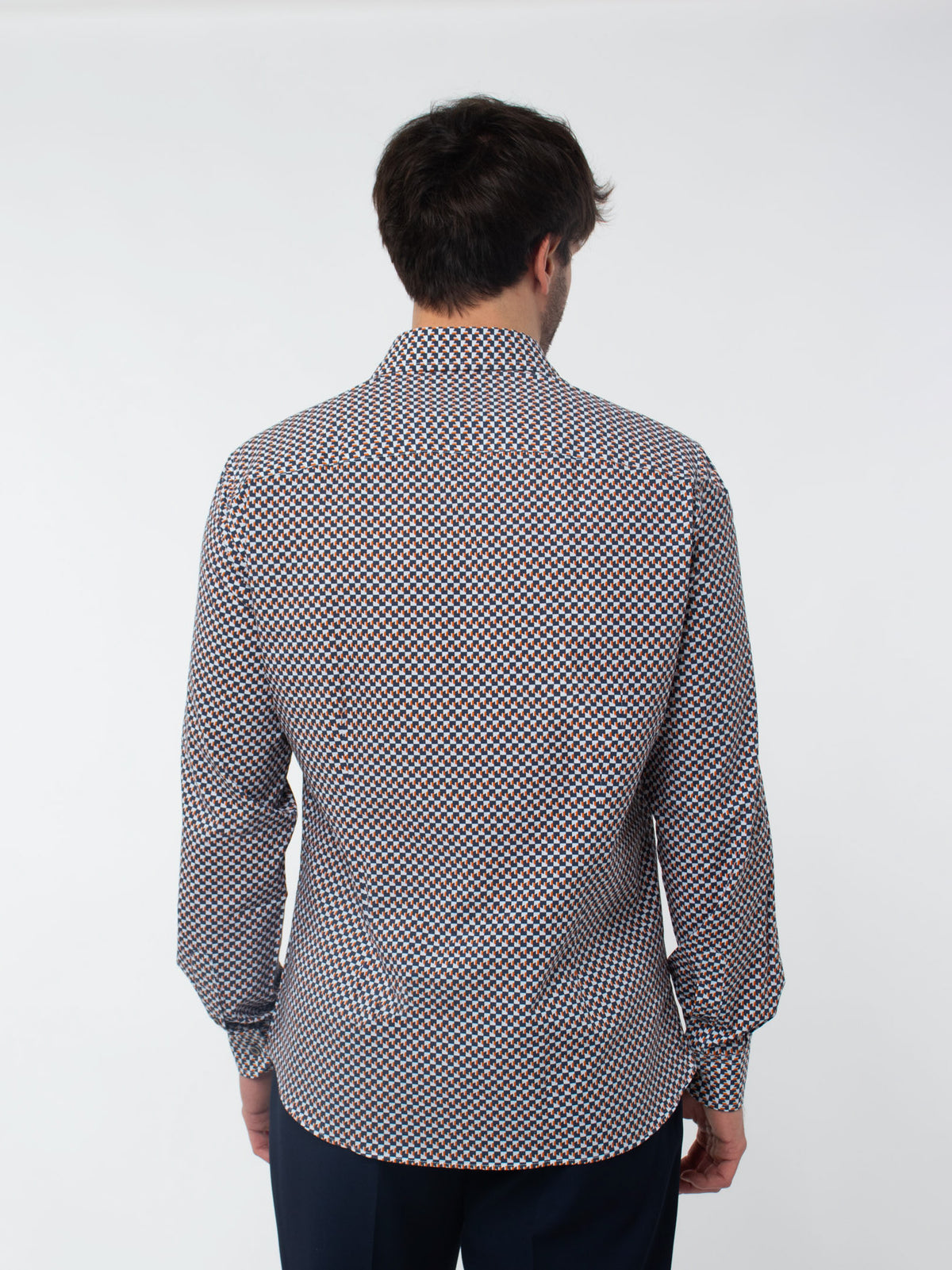Camisa slim fit estampado geométrico