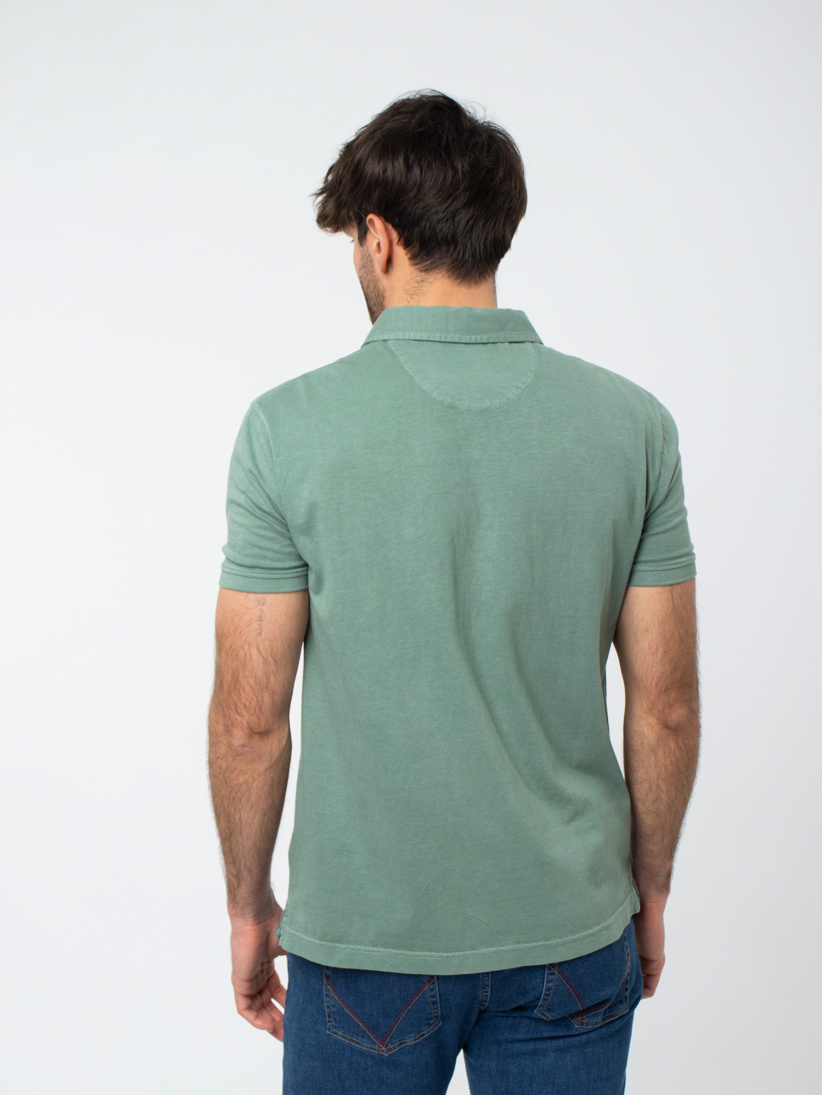 Polo combinado con detalles