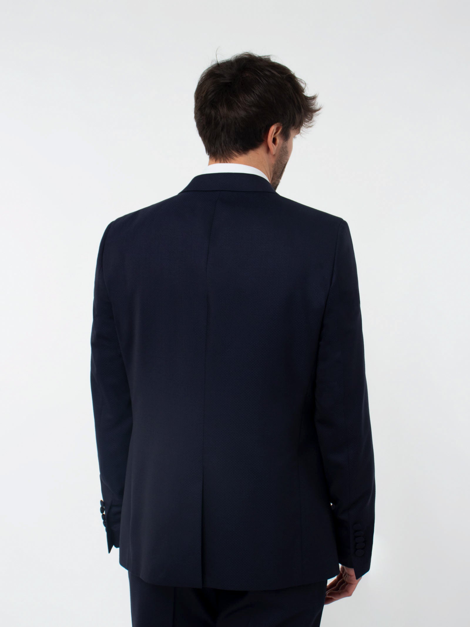 Slim fit suit in micro-patterned pure wool