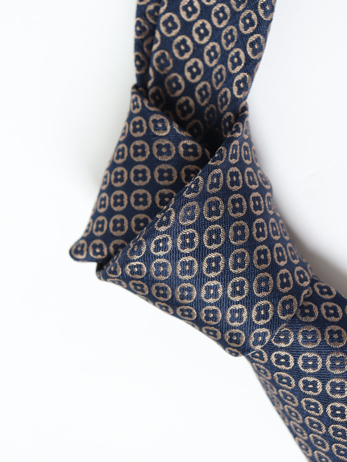 Floral silk jacquard tie