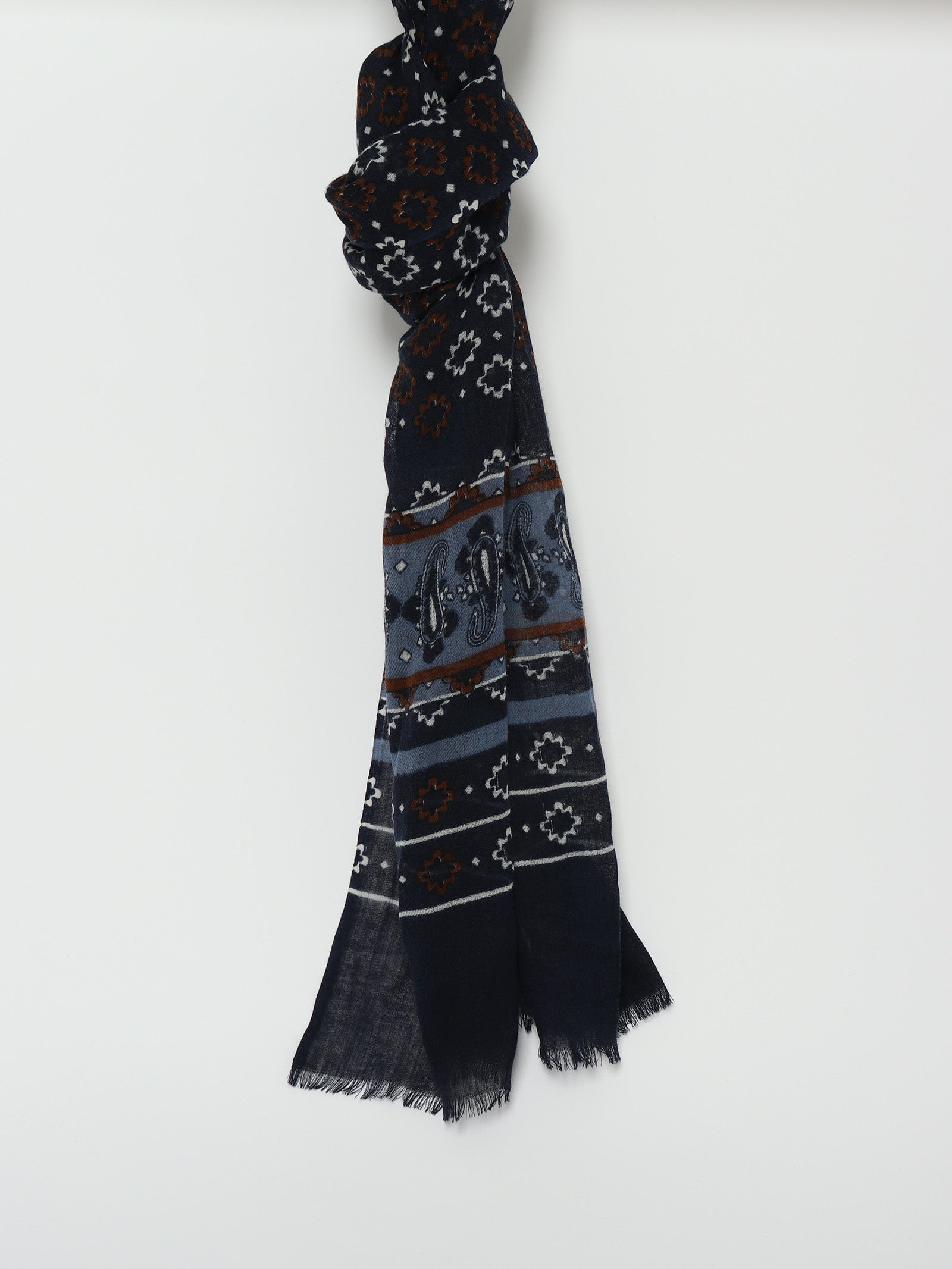 Fular lana motivos paisley