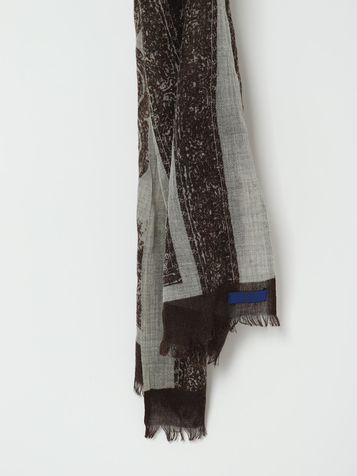 Jacquard wool scarf