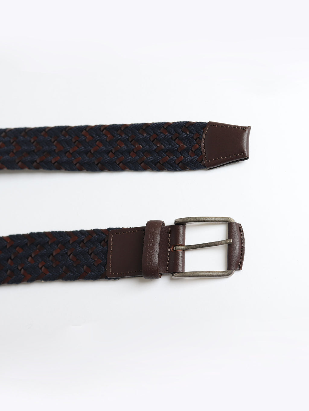 Elastic braided belt
