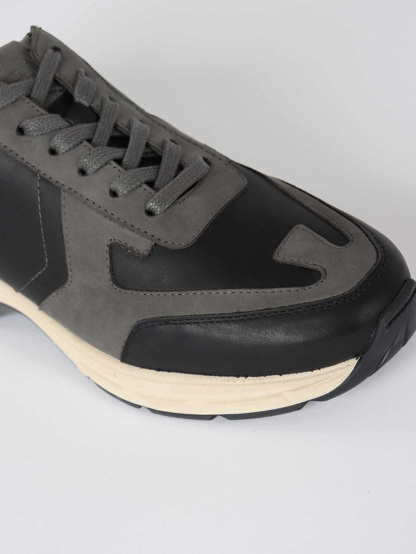Leather multi-panel sneakers