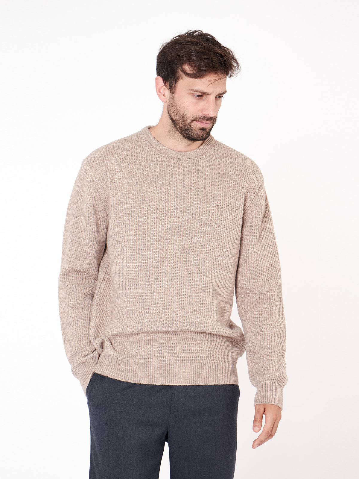 Structured round neck sweater
