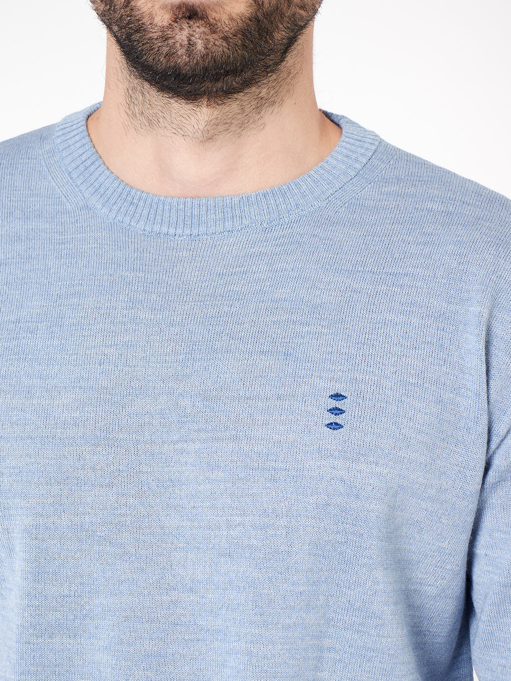 Round neck wool sweater
