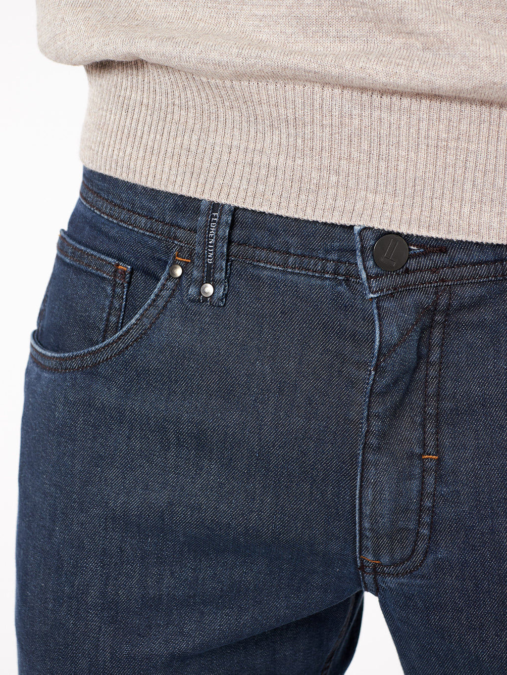 Slim fit jeans with stone washed