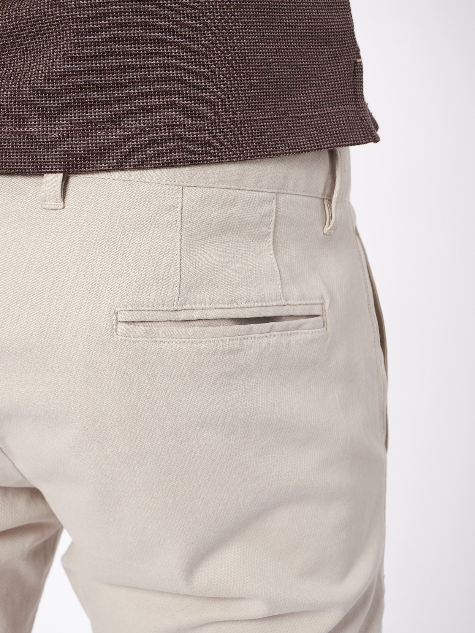 Pantalón chino slim fit