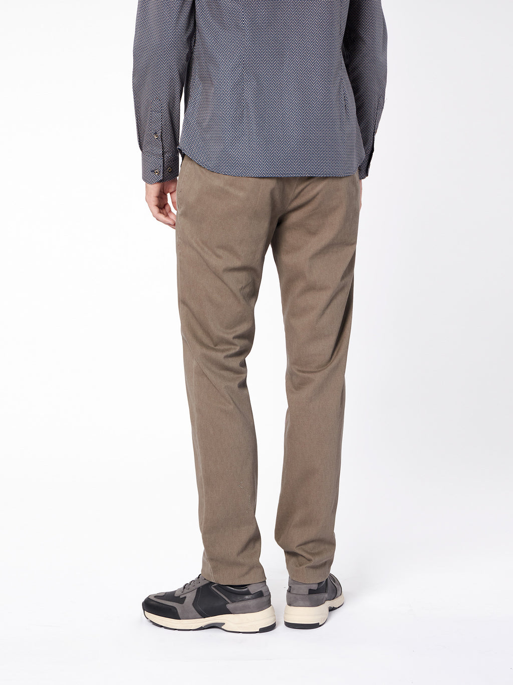 Slim fit chino trousers with micro-design slim fit