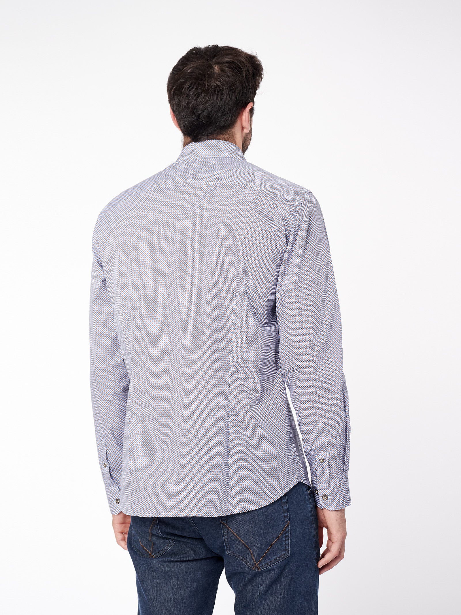 Regular fit shirt with micro spheres
