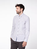 Camisa estampada slim fit detalles