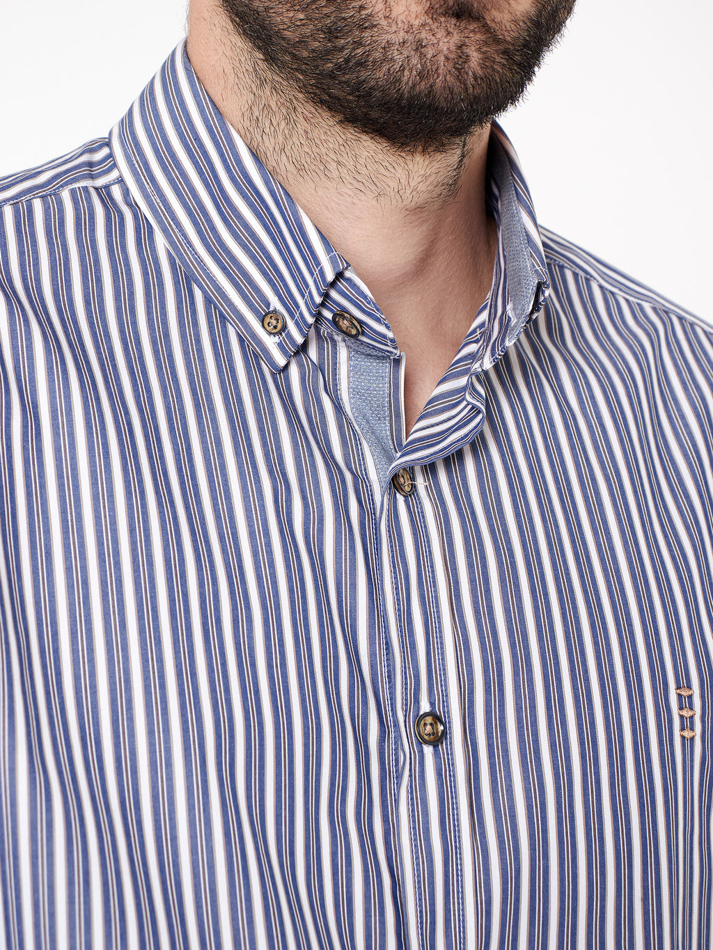 Camisa de rayas con detalles slim fit
