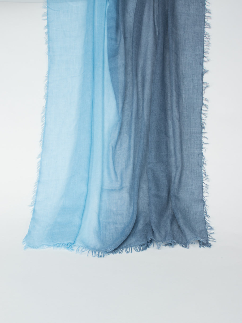 Gradient foulard