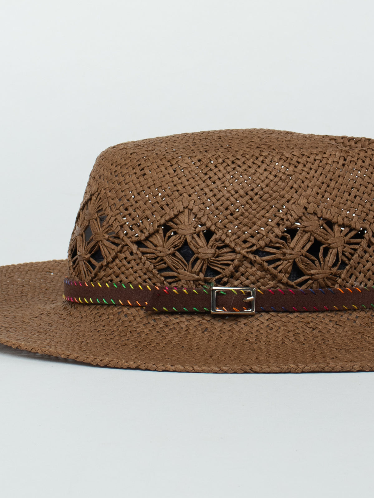 Hat with ribbon detail